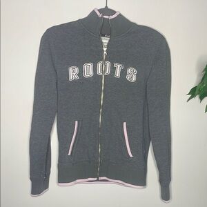 Roots Women's Gray Sweater